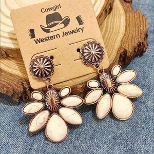 Western Cream Earrings